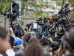 Kartu-pers-istana-milik-jurnalis-CNN-Indonesia-dicabut-usai-beri-pertanyaan-ke-Prabowo-soal-MBG.jpg