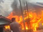 Kebakaran-Terjadi-di-Bayung-Lencir-Musi-Banyuasin-1-Rumah-Hangus-Terbakar-2-Rusak-Parah.jpg