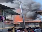 Kebakaran-di-Tanggo-Buntung-Palembang-Api-Membara-di-Kawasan-Padat-Penduduk.jpg