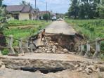 Ketua DPRD OKU Timur Dorong Perbaikan Cepat Jembatan Pisang Jaya yang Ambruk Lewat APBD Perubahan