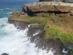 Kondisi-Pantai-Kedung-Tumpang-saat-korban-hilang-tersapu-ombak.jpg