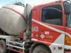 Kronologi-Ibu-Muda-di-Palembang-Tewas-Diserempet-Truk-Molen-Hendak-Nyalip-Anaknya-Nangis-di-Jalan.jpg