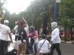 Lomba-tarik-tambang-yang-diselenggarakan-Ikatan-Alumni-Universitas-Hasanuddin-IKA-UNHAS.jpg