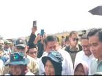 Mas-Gibran-Foto-Dong-Antusiasnya-Emak-emak-Saat-Wapres-Datang-ke-Banyuasin.jpg