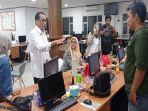 Menhub-RI-Budi-Karya-Sumadi-mengunjungi-Graha-Tribun-Sumsel.jpg