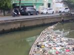 Meski-Dilarang-Buang-Sampah-Sembarangan-Nyatanya-Aliran-Sub-DAS-Bendung-Palembang-Dipenuhi-Sampah.jpg