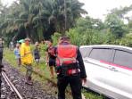 Mobil-1-Keluarga-Ditabrak-Kereta-Api-di-Peninjauan-OKU-1-Orang-Tewas-Bayi-8-Bulan-Selamat.jpg