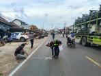 Ngebut-Pemotor-Tak-Bisa-Menghindar-dan-Tabrak-Truk-yang-Akan-Belok-di-Banyuasin-Luka-Parah.jpg