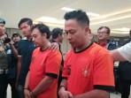 PELAKU-PEMBUNUHAN-Penampakan-dua-pelaku-pembunuhan-terhadap-driver-taks.jpg