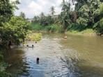 Pakai-Alat-Seadanya-Puluhan-Penyelam-dari-Lubuk-Ngin-Baru-Ikut-Cari-Pelajar-di-Mura-yang-Tenggelam.jpg