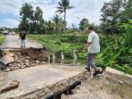 Perekonomian Warga Jadi Taruhan, Usai Jembatan Sungai Toba OKU Timur Ambruk, Mobilisasi Terhenti