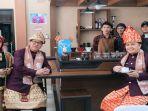 Pj-Gubernur-Sumatera-Dr-Drs-H-A-Fatoni-MSi-di-Pusat-Gerai-Oleh-oleh-Muara-Enim-Goome.jpg