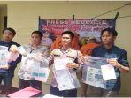 Polisi-membongkar-tempat-membuat-dokumen-palsu-di-Palembang.jpg