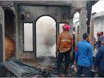 Polisi-segera-memanggil-pemilik-rumah-penimbun-BBM-bersubsidi-di-Lubuklinggau-yang-terbakar.jpg