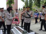 Polres-OKU-Timur-Ziarah-dan-Tabur-Bunga.jpg
