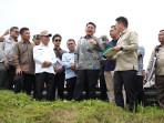 Proyek-Cetak-Sawah-Sumsel.jpg