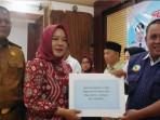 Ribuan-Pekerja-Sosial-di-Prabumulih-Terima-Insentif-Triwulan-III-Arlan-Harapkan-Tetap-Kerja-Optimal.jpg