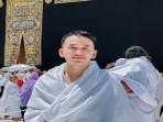 Ruben-Onsu-akhirnya-menunaikan-impiannya-berangkat-umrah-perdananya-ke-tanah-suci.jpg