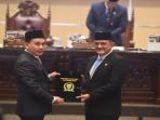 Sekda-Sumsel-Edward-Candra-Hadiri-Rapat-Paripurna-XXI-DPRD-Sumsel.jpg