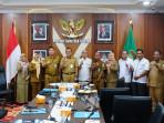 Sekda-Sumsel-rapat.jpg