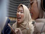 Terjemahan-Lirik-Lagu-Jang-Eni-Mulyasari-Tembang-Sunda-Trending-di-Youtube.jpg