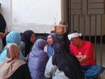 Vania-merupakan-anak-seorang-ibu-penjual-minuman-di-Alun-alun-di-Pendopo-Garut-tewa.jpg