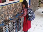 Viral-Belatung-Merayap-di-Buah-Naga-di-Ompreng-MBG-SDN-42-Lubuklinggau-Disebut-Hanya-Buah-Naga.jpg