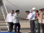 Wapres-Gibran-Tiba-di-Bandara-SMB-II-Palembang-Disambut-Hangat-Gubernur-Herman-Deru.jpg