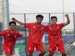 Winger-Sriwijaya-FC-asal-Muaraenim-Roby-bersama-pemain-bek-kiri.jpg