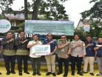 Wujudkan-Ruang-Terbuka-Hijau-Nyaman-Pelindo-Regional-2-Palembang-Salurkan-Bantuan-Renovasi-Taman.jpg