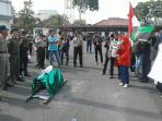 aksi-himpunan-mahasiswa-islam_20161104_101703.jpg