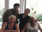 ammar-zoni-dan-irish-bella-bulan-madu-lihat-ayah-ibel-yang-tak-kalah-mesra-bersama-pasangannya.jpg
