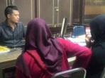 ana-saat-melapor-di-polresta-palembang_20160624_165815.jpg