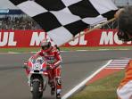 andrea-dovizioso-mendorong-motornya-di-gp-argentina_20160404_212048.jpg