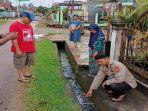 balita-tewas-tenggelam-saat-bermain-air-di-selokan-depan-rumah-sempat-terseret-arus-deras.jpg
