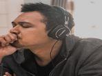 belajar-gitar-5-lagu-populer-bondan-prakoso-and-fade-2-black-dengan-kunci-gitar-mudah-untuk-pemula.jpg