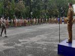 bupati-lahat-cik-ujang-sh-saat-memberikan-arahan-kepada-ratusan-asn.jpg