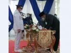 bupatih-juarsah-sh-secara-resmi-menjabat-sebagai-bupati-muaraenim.jpg