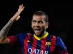 dani-alves-ngamuk.jpg