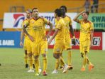 ekspresi-pemain-sriwijaya-fc-usai-kalah-dengan-arema-malang-pada-laga-lanjutan-liga-1_20180721_191313.jpg