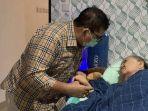 fadli-zon-dan-ibundanya-yang-tengah-sakit.jpg