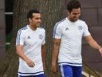 fc-pedro-rodriguez-dan-cesc-fabregas-di-tempat-latihan-chelsea-cobham-kamis-2082015_20150820_214633.jpg