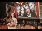 foto-jesselyn-bersama-keluarganya-secara-virtual.jpg