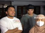 fuji-dan-thariq-akui-merinding-saat-berada-ditanah-suci.jpg