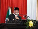 gubernur-herman-deru-jelaskan-usulan-raperda-pembentukan-bumd-agribisnis-123.jpg