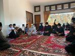gubernur-sumsel-herman-deru-melayat1131.jpg