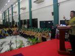 herman-deru-wisuda-universitas-terbuka1121.jpg