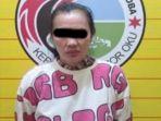ibu-rumah-tangga-nyambi-jadi-kurir-narkoba-saat-diamanakan-polisi-foto-dokumen-polisi-Polres-OKU.jpg