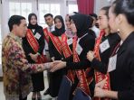 jadi-bujang-gadis-palembang-akhmad-najib-jangan-hanya-cassing-tapi-kontennya-berisi_20180426_161854.jpg