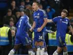 john-terry-rayakan-gol-penyama-kedudukan_20160117_081500.jpg